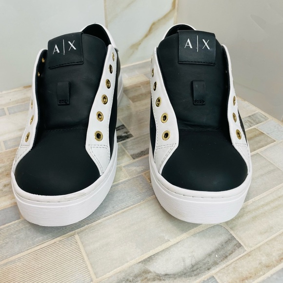 AX Armani Exchange XDX027XCC14 Black and White Sneakers with Gold Accents 7M - Picture 9 of 15